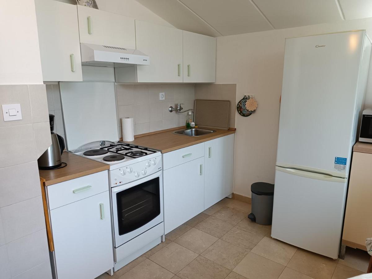 Levak Apartments - Apt. 1 Pjescana Uvala Kültér fotó