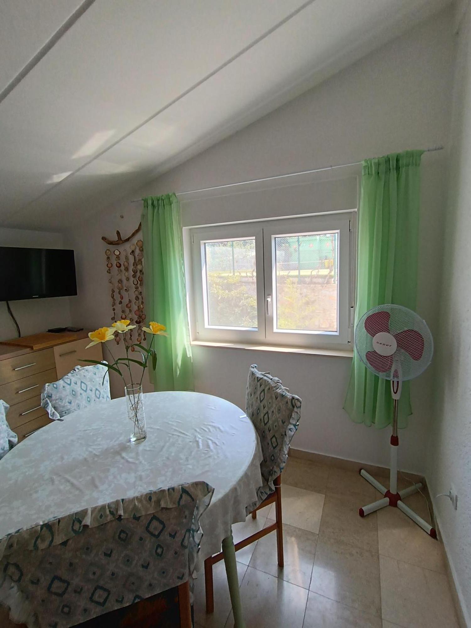 Levak Apartments - Apt. 1 Pjescana Uvala Kültér fotó